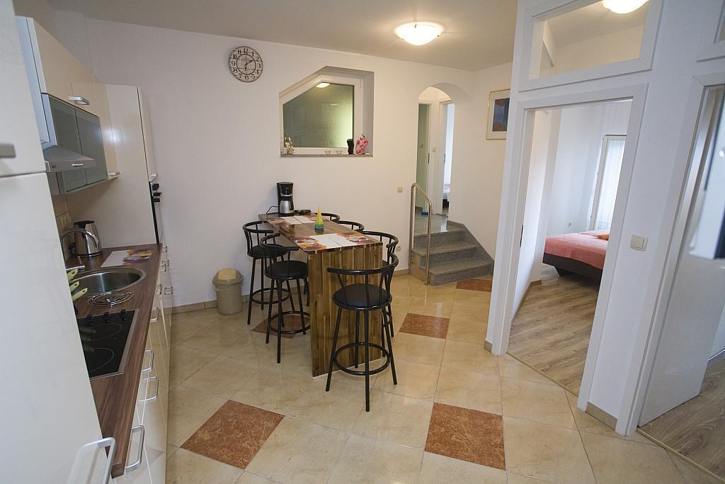 Apartments Rubic Omiš Chambre photo