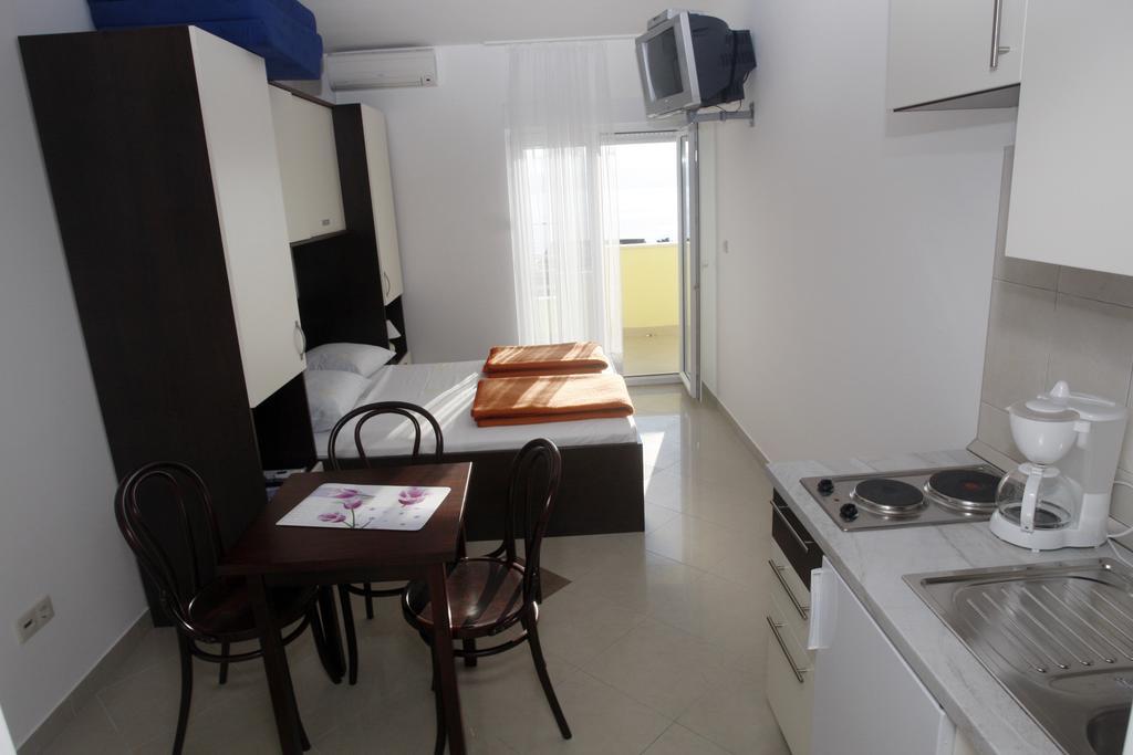 Apartments Rubic Omiš Extérieur photo